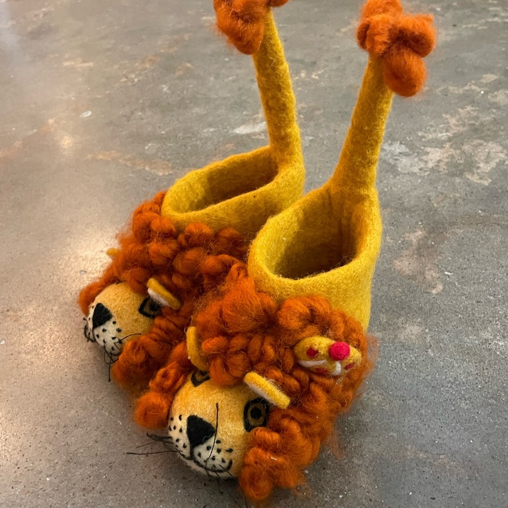 Sew Heart Felt Lion slippers
